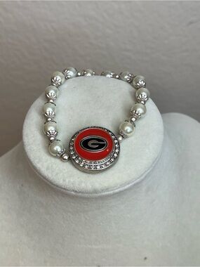 Georgia Bulldogs Silver Tone Rhinestone Interchangeable Charm Stretch Bracelet